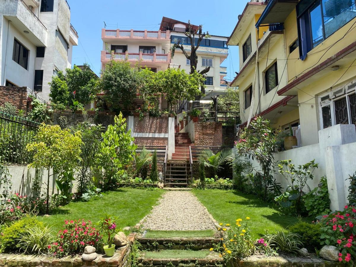 Birds Nest Hostel Kathmandu Exterior photo